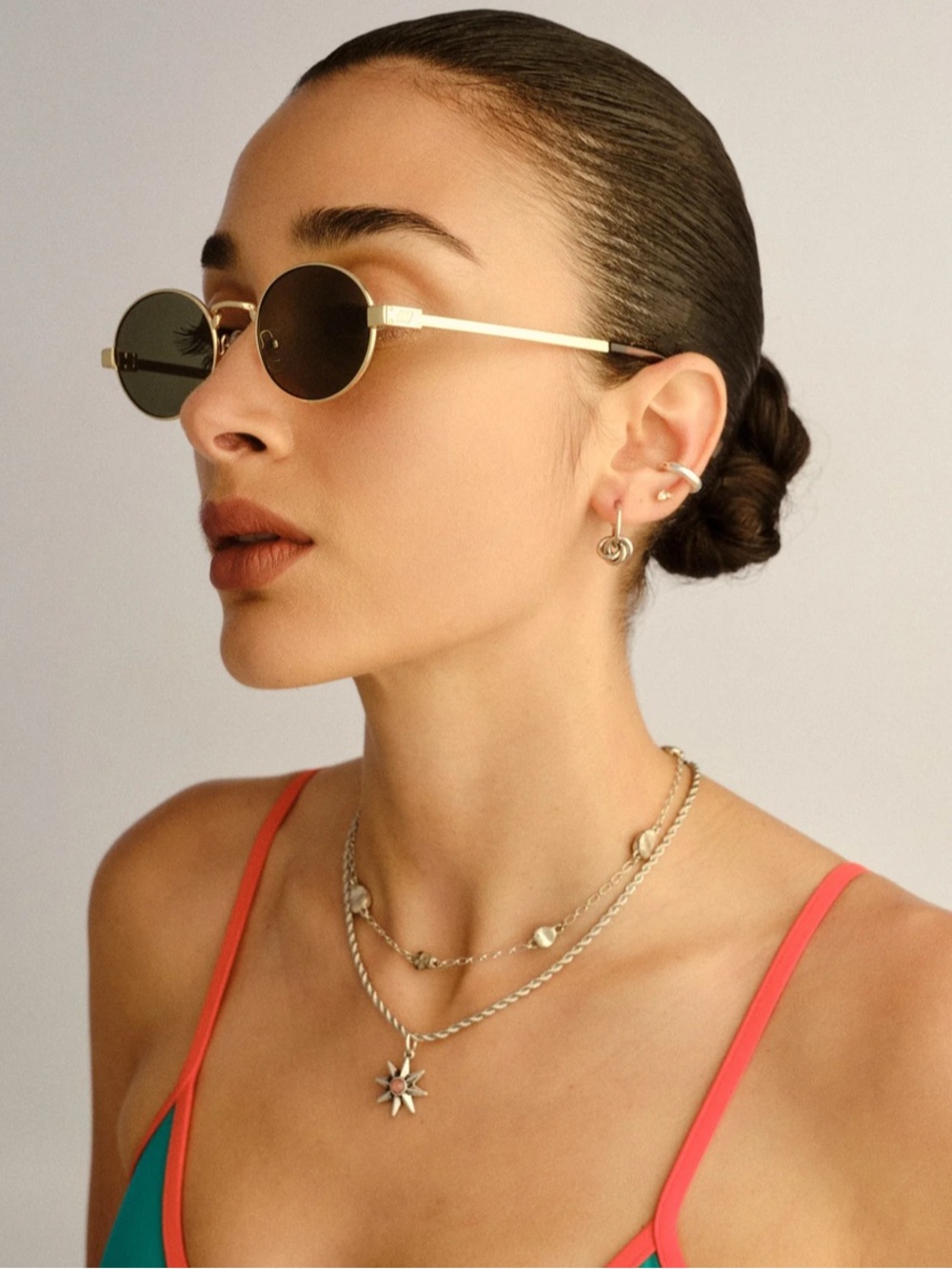 EUC Le Specs Poseidon Deux Gold Frame Black Lens oval Round Sunglasses